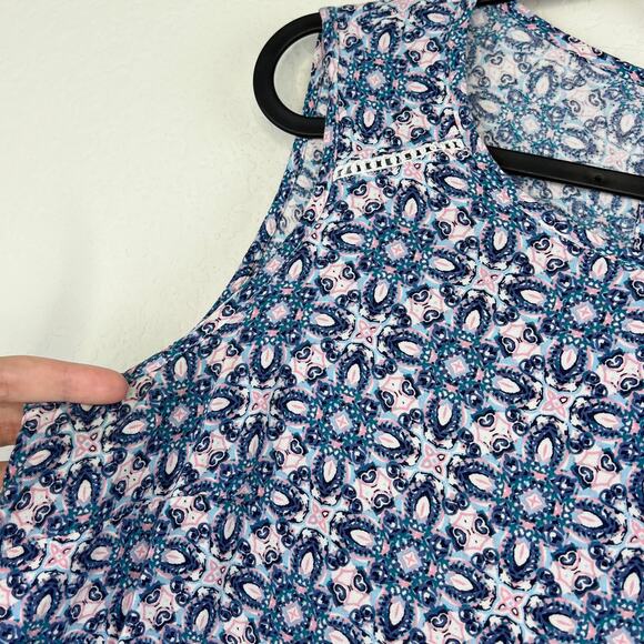 Casual Collection by F&F Blue Pink Kaleidoscope Preppy Boho Coastal Top Size 8 - Picture 5 of 6
